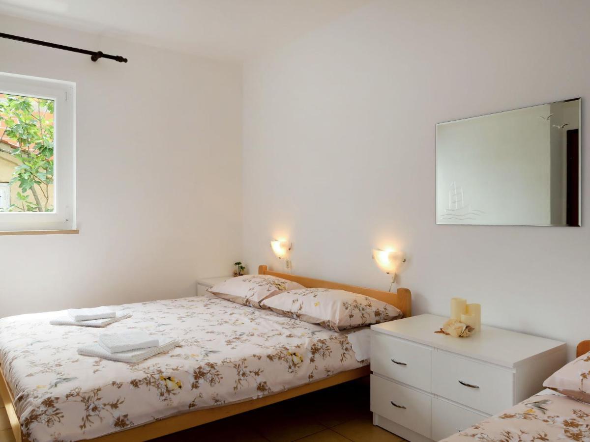 Apartment Meri - Krk211 By Interhome Kornić Exterior foto